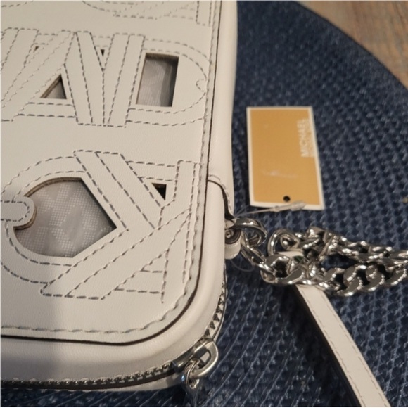 Micheal Kors Crossbody bag - Picture 6 of 7